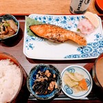 焼魚・肉専門食処 白銀屋 - 