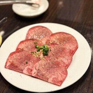 焼肉・海鮮 山水苑_1