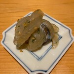 すしやのたい悟 - 針魚昆布〆和えさんでーす。①