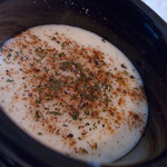 円山別邸 - 興部町 冨田ファームさんのエメンタールとグリュイエールのブレンドです。