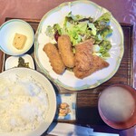 みなみ庵 - カニクリームコロッケとイカフライ定食