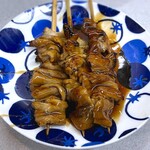 八幡屋 - とん焼き￥100/1本　2025.12.10