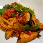 YAICHIRO - 万願寺とうがらしとデコナスのトマトソース（生パスタにて）