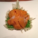 天ぷら 元吉 - Ｈ26.12 大葉うに 築地で1番のうにを使用