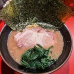 横浜ラーメン 斎藤家 根岸店 - 
