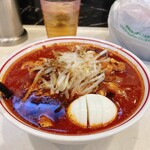 蒙古タンメン中本 - 麻婆北極ラーメン3倍、マー油、ゆで卵。

今年最後の中本大宮。
シャキシャキを食べようと券売機前に立つと、麻婆北極なるものが。
ナニこれ？いつからあったの？？定番⁈
未知のメニューに迷いに迷い、選択。
