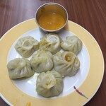 LAILY - ロイさんが作るモモ(一から作っているかはわかりませんが)は美味しかった