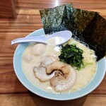 横浜家系ラーメン 魂心家 - 料理写真: