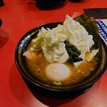 豚骨醤油ラーメン 尽者 - 料理写真: