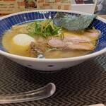 らぁ麺 桃の屋 - あっさり塩味玉らぁ麺