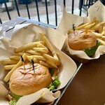 Teddy's Bigger Burgers - 