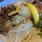 イカヅチうどん - 料理写真: