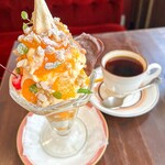 パーラートモミ - 【季節のパフェ】みかんとレアチーズのパフェ