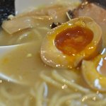 麺 やまらぁ - 味玉
