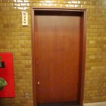 野口太郎 - とりつくしまのない外観。