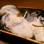 産直屋 たか - (12/16)長崎有明の生牡蠣、宮城松島昆布〆牡蠣