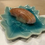 うを徳 - 氷見の寒ブリのにぎり