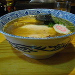 らーめん侘助 - こんな丼です　2014/12