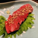 炭焼塩ホルモン『あ』神戸酒場 - 生ハツ