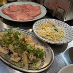 大衆焼肉ホルモン にくさわ - 