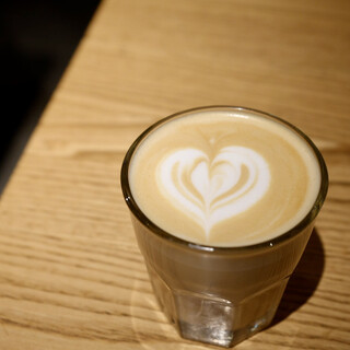 Common cafe&music bar lounge_1