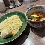 斗香庵 - 味わい鶏のつけそば(880円)、つけそば大盛(150円)、国産生姜(60円)、ころ玉子天ぷら(150円)