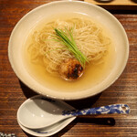 おみ乃 - 鶏ガラを使った塩ラーメン