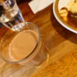 カレーの店 マボロシ - お口直しのチャイ