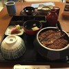 あつた蓬莱軒 本店