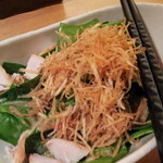 車 - パリパリじゃが芋とほうれん草のサラダ