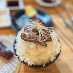 焼肉 無双武蔵 - 塩タン、オンザライス