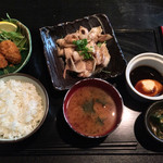牡蠣と日本酒 四喜 - 本日の日替わり定食