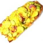 よりみちぱん - 料理写真:そら豆とベーコンのタルティーヌ