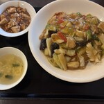 厨華房 曼田林 - 