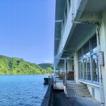 笑味の店 - やんばるアートフェスティバル会場の大宜味塩谷小学校