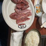 焼肉べこ六王道 立川店 - 
