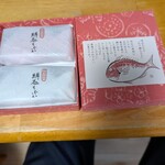 トラットリア カンパーナ ジロウマル - 明石の紅白最中（年末スペシャル）