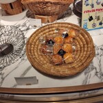 S.Weil by HOTEL NEW GRAND - 