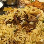 ゼロワンカレー - ビリヤニの中からマトンカレー