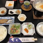 泉屋旅館 - 
