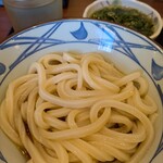 丸亀製麺 - 冷たいぶっかけ！角が立ったコシ最高なうどん