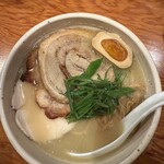 臥龍 - 
