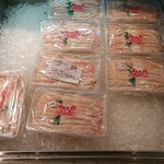 海の駅 蜃気楼 - 海の駅蜃気楼の新鮮な魚屋 販売してる蟹身