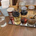 支那ソバ おさだ - 卓上調味料