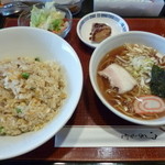味蘭 - らーめんセット（880円）‥チャーハンで