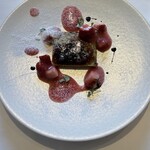ジュエーメ - ごぼうのカタラーナとイチゴソース
