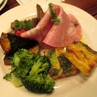 炉端イタリアン ICORIBI 堂島 - この日は飲み放題のコースで予約まずは前菜盛り合わせ