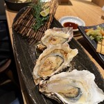 本格板前居酒屋 お魚総本家 - 焼牡蠣