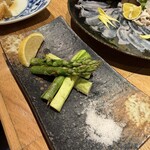 本格板前居酒屋 お魚総本家 - アスパラ塩焼き