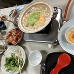 大津屋 - 〆の雑炊 卵の卵黄の色鮮やかさ